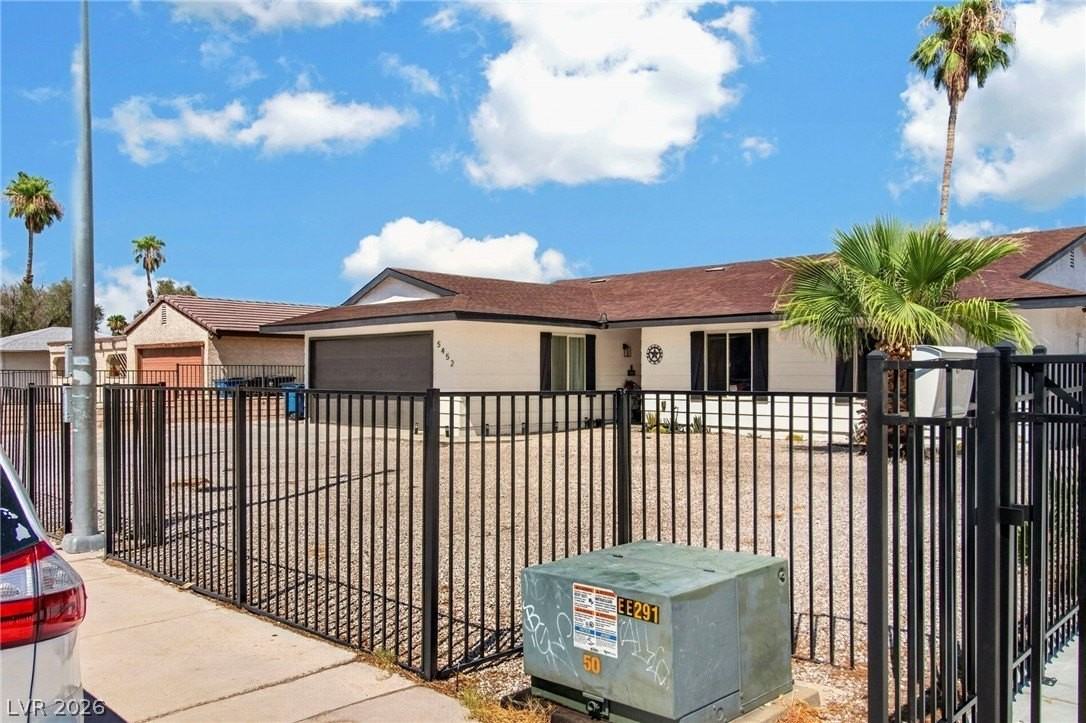5452 Escondido St - Photo 2 of 43