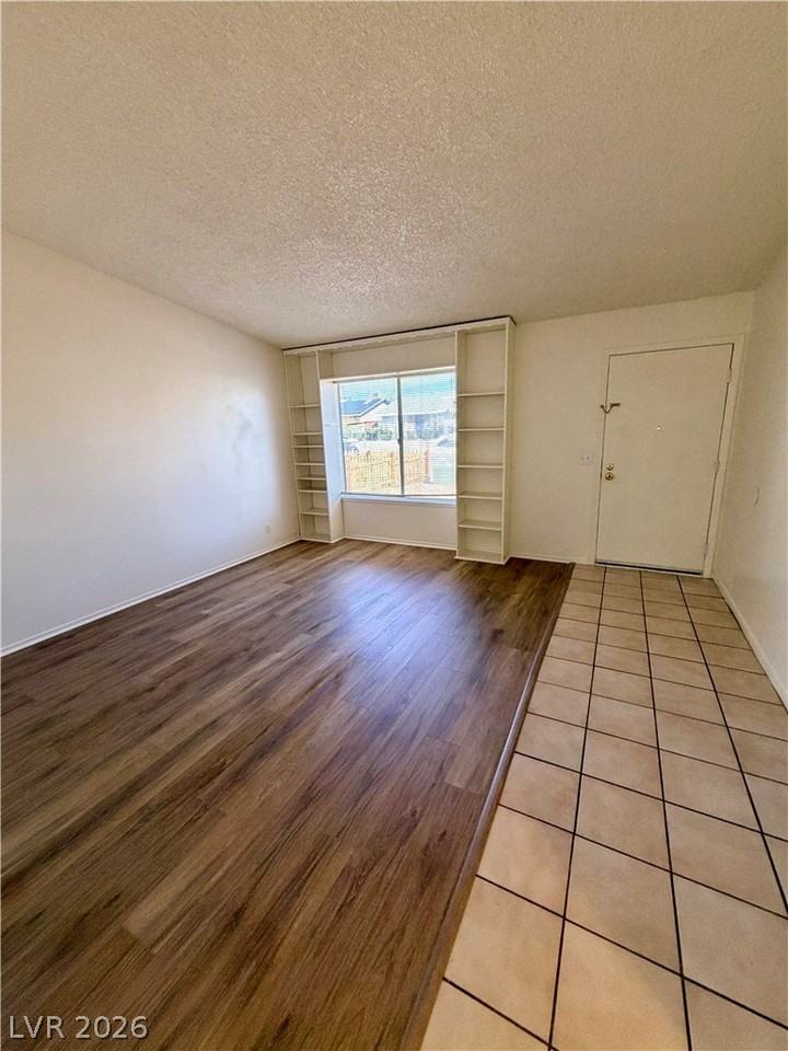 6361 Hummingbird Ln - Photo 5 of 16