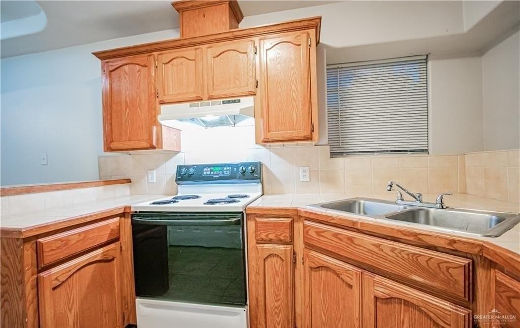 1921 Aruba Dr #1 - Photo 3 of 11