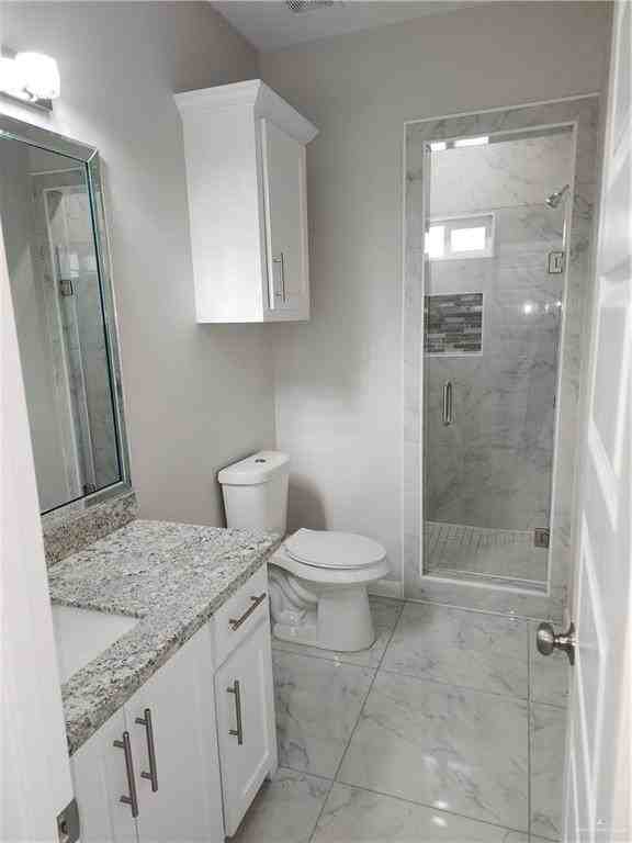 1018 N Woodson Ave #1 - Photo 6 of 10