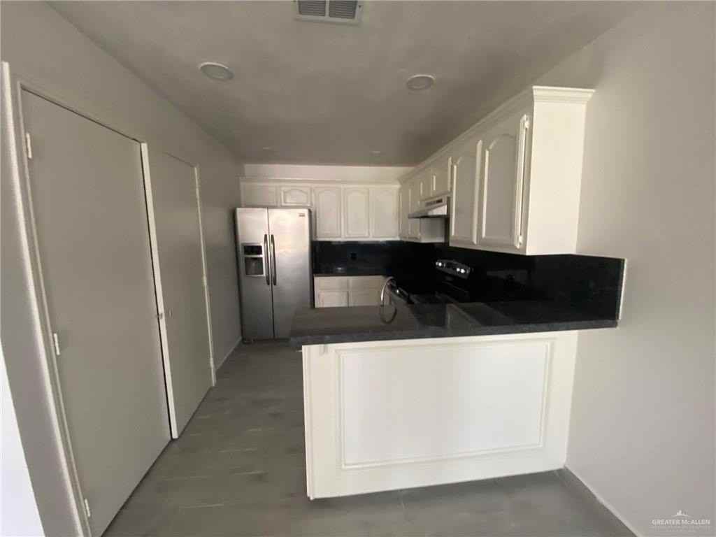 6910 Venus Dr - Photo 5 of 8