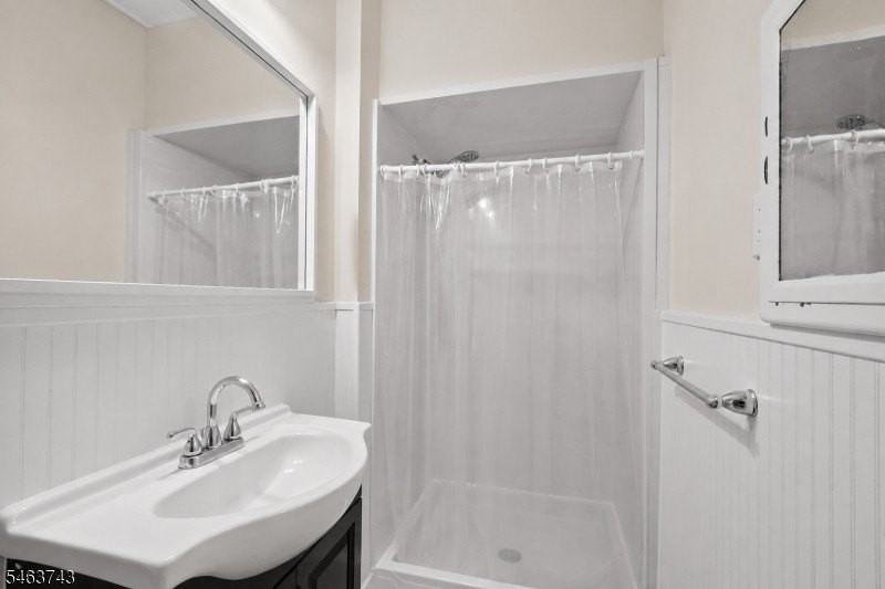 1 Franklin Pl - Photo 4 of 17