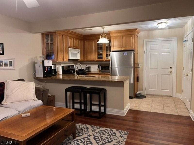 20 Main St #3 - Photo 4 of 10