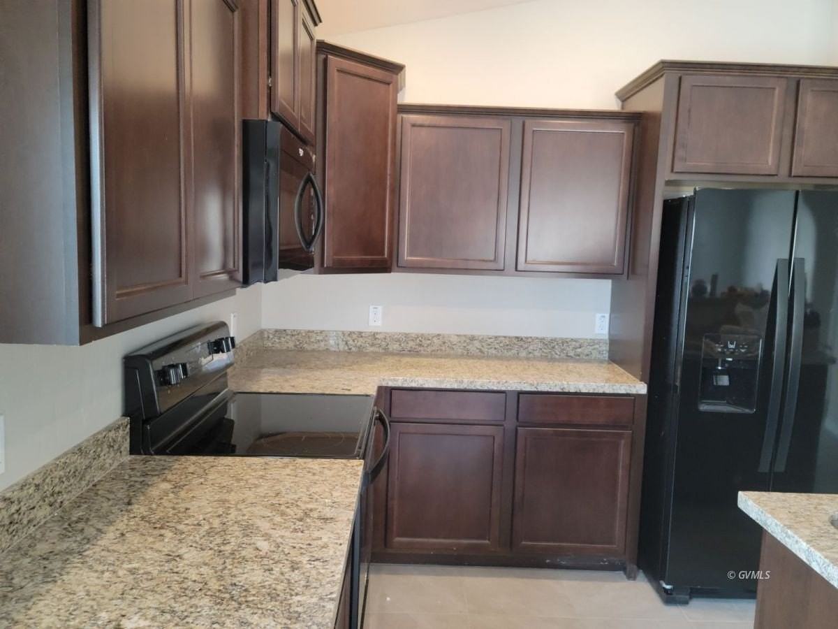 1198 N Coventry Dr - Photo 5 of 14