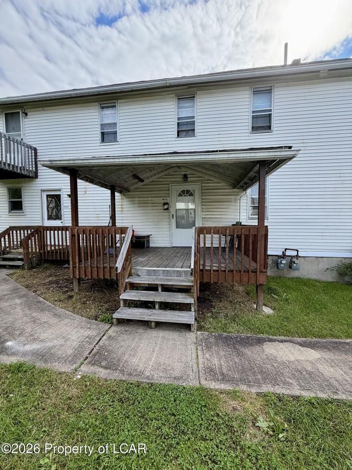 98 Stark St #1 - Photo 2 of 9