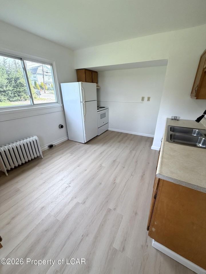 98 Stark St #1 - Photo 7 of 9