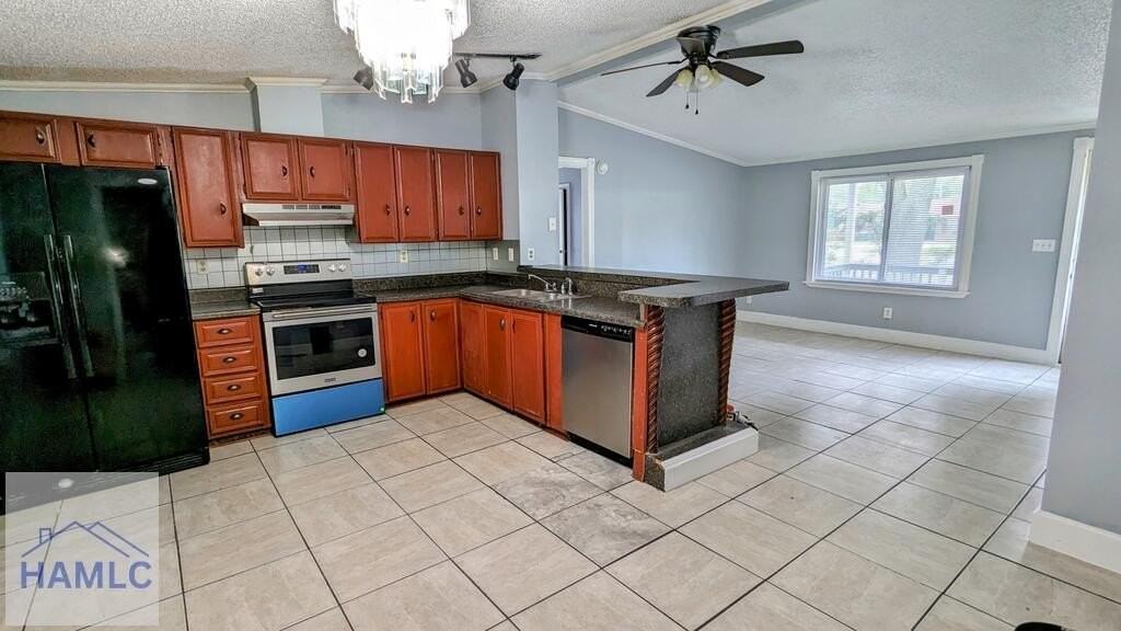 955 Hollywood Dr - Photo 4 of 10