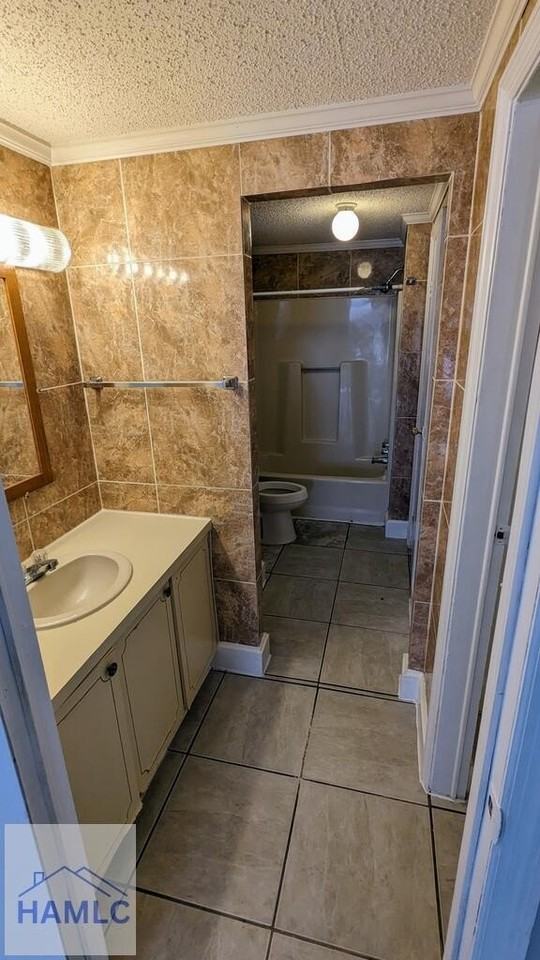 955 Hollywood Dr - Photo 6 of 10