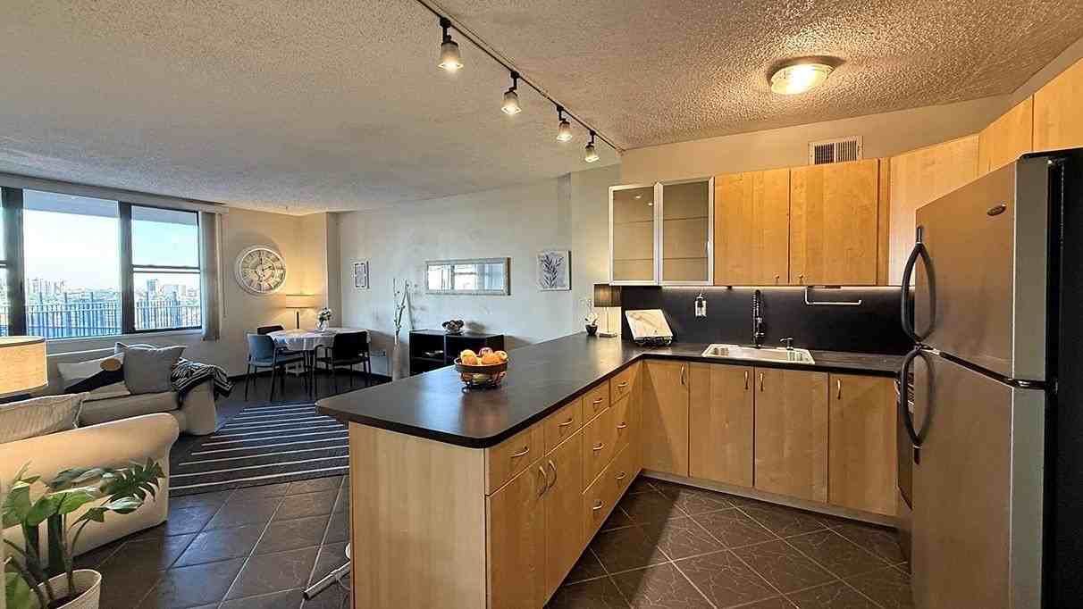 380 MOUNTAIN RD #110 - Photo 2 of 28