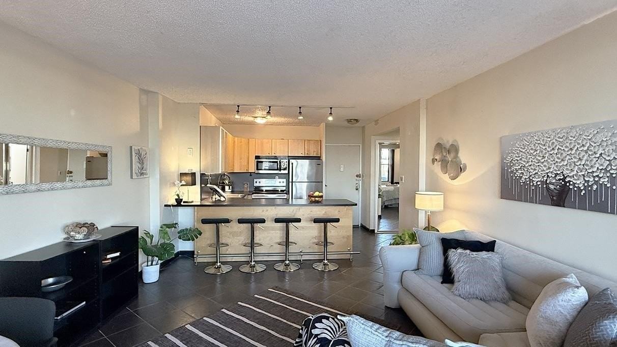 380 MOUNTAIN RD #110 - Photo 5 of 28