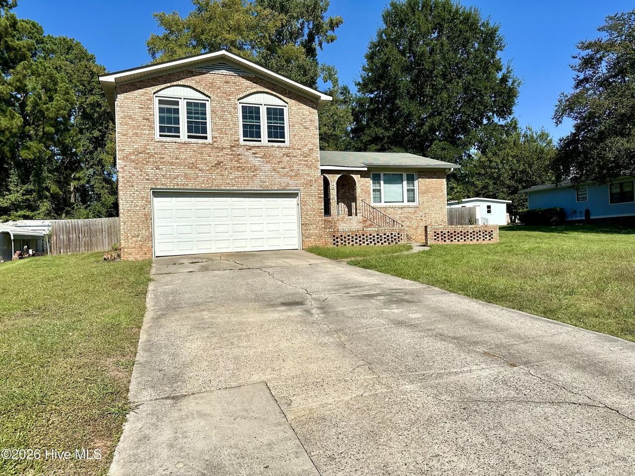 708 Hidden Ln - Photo 3 of 22