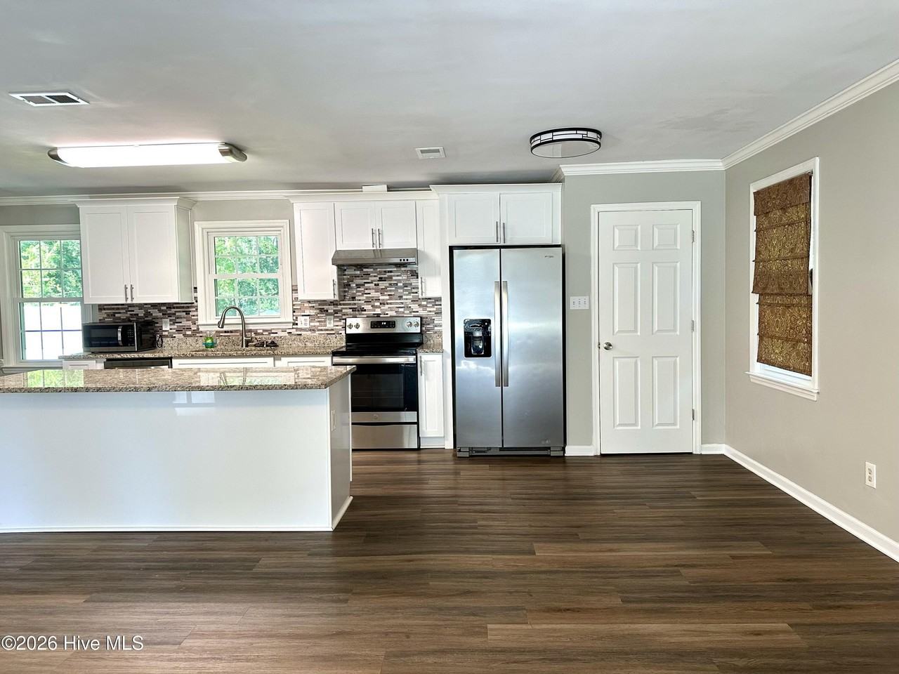 708 Hidden Ln - Photo 7 of 22