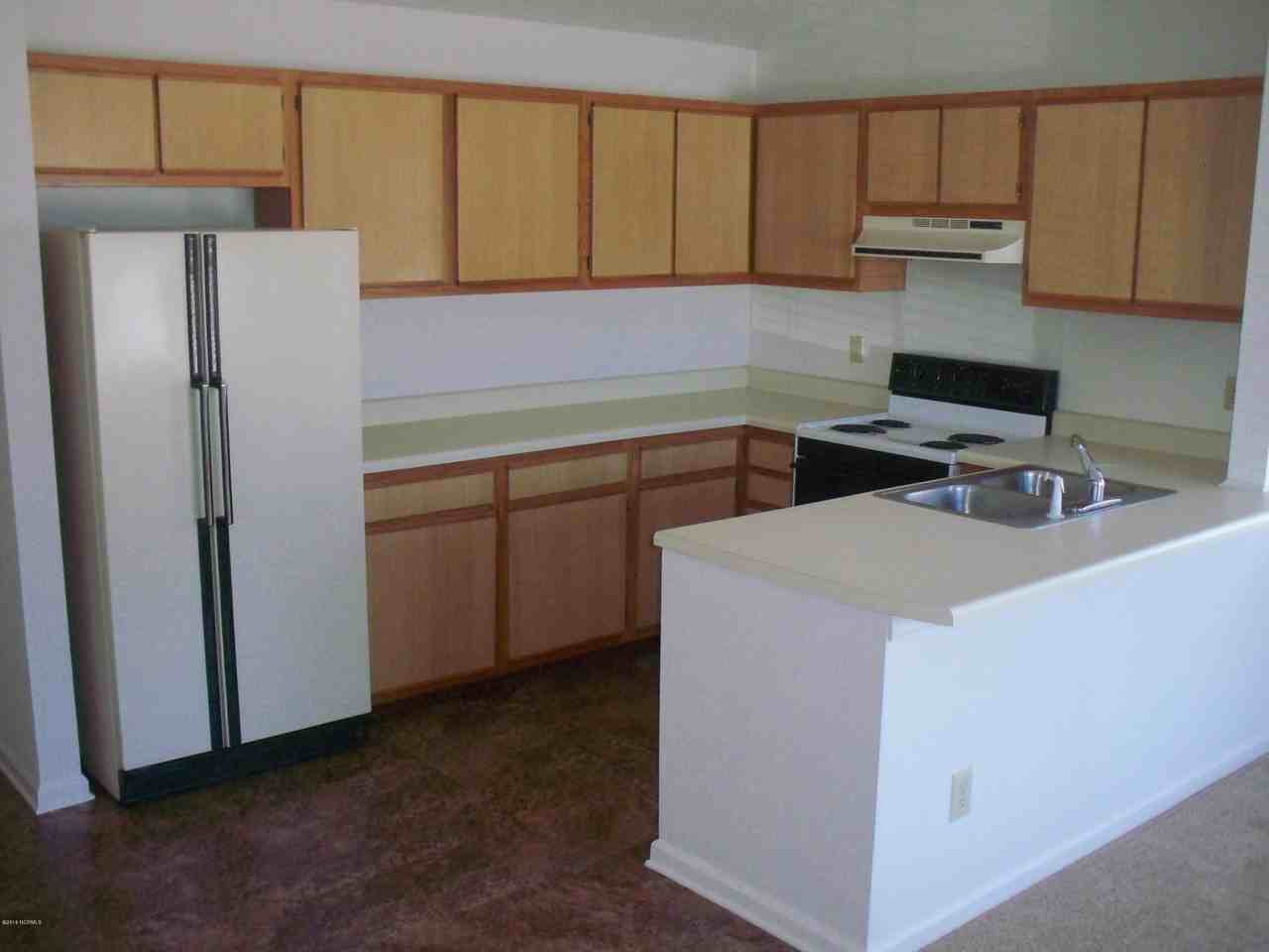 409 Somerset Cv - Photo 4 of 11