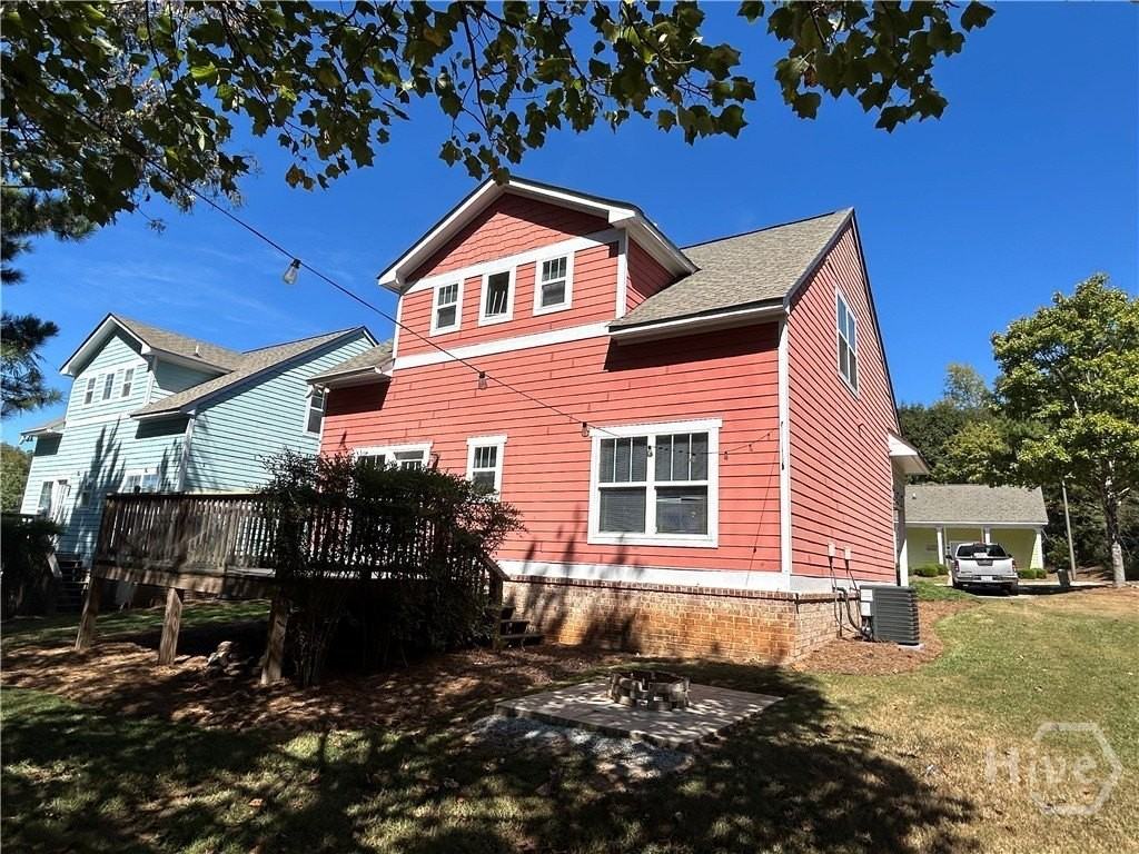 2060 Lakeside Dr - Photo 4 of 28