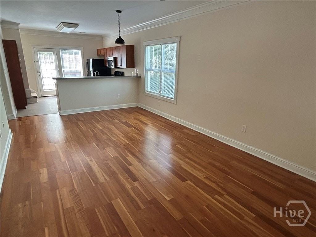 2060 Lakeside Dr - Photo 6 of 28
