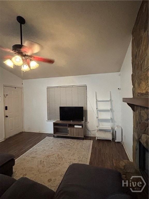 109 Live Oak Cir - Photo 2 of 33
