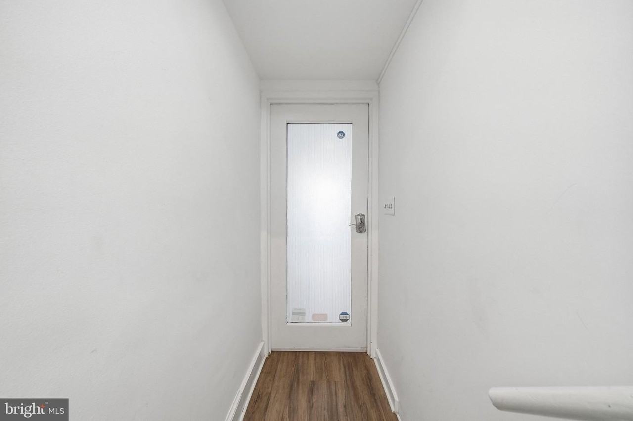 4820 Macarthur Blvd Nw - Photo 4 of 46