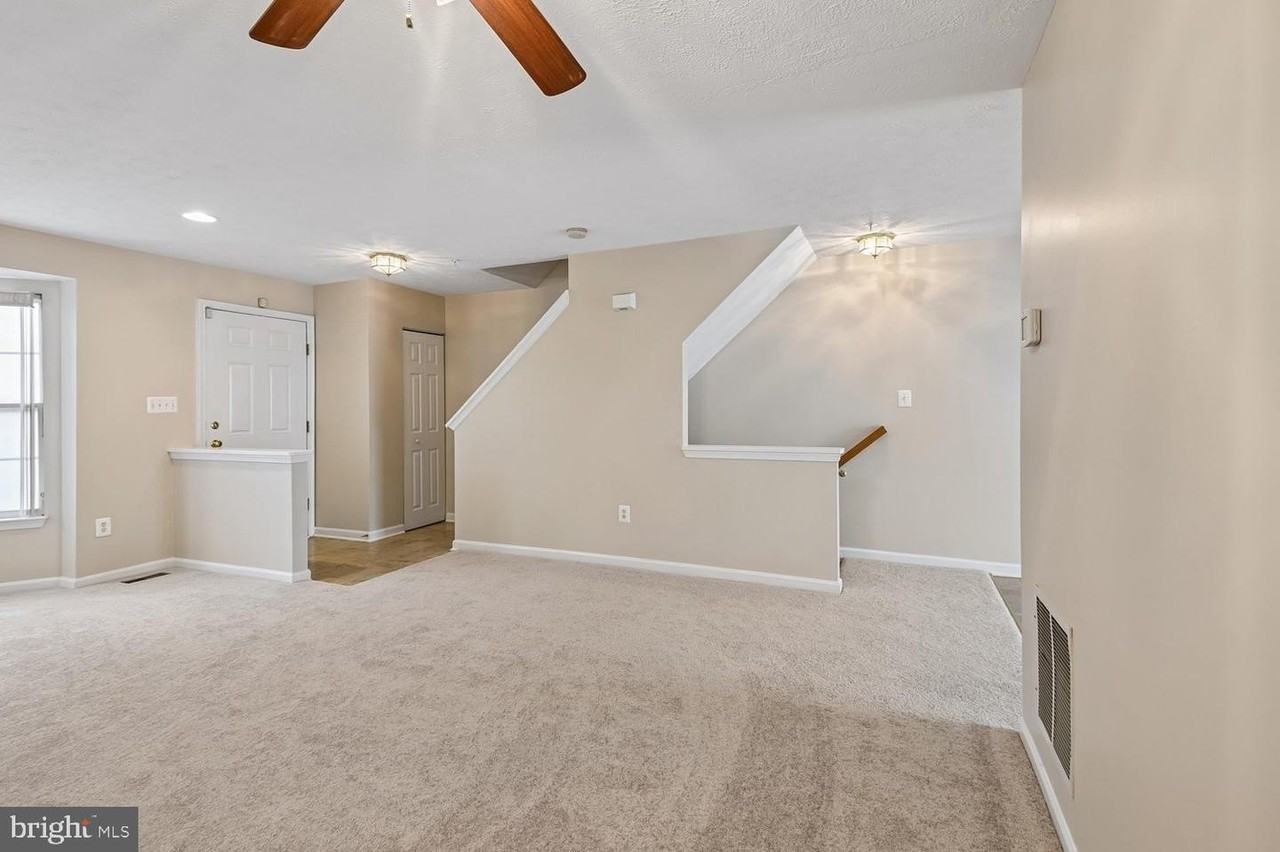 6509 Tapwood Ct - Photo 7 of 50