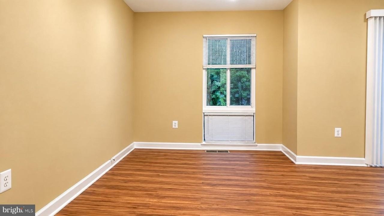 7223 Millcrest Ter - Photo 7 of 33