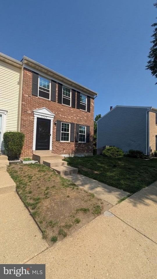 5729 Suitland Rd - Photo 2 of 2