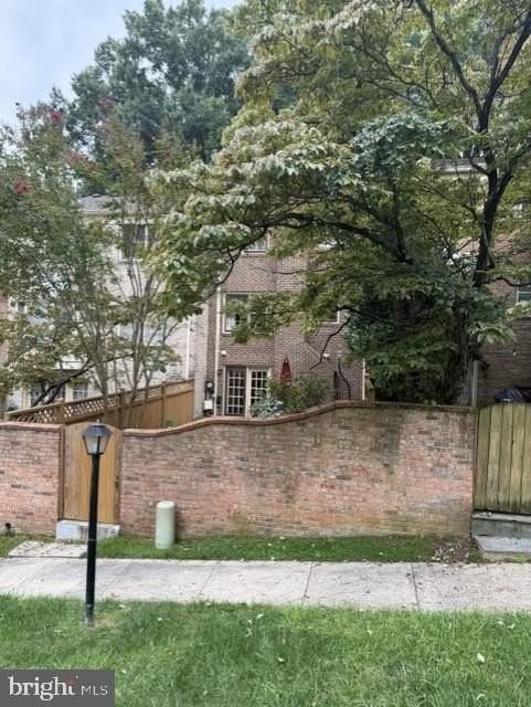 9291 Bailey Ln - Photo 3 of 14