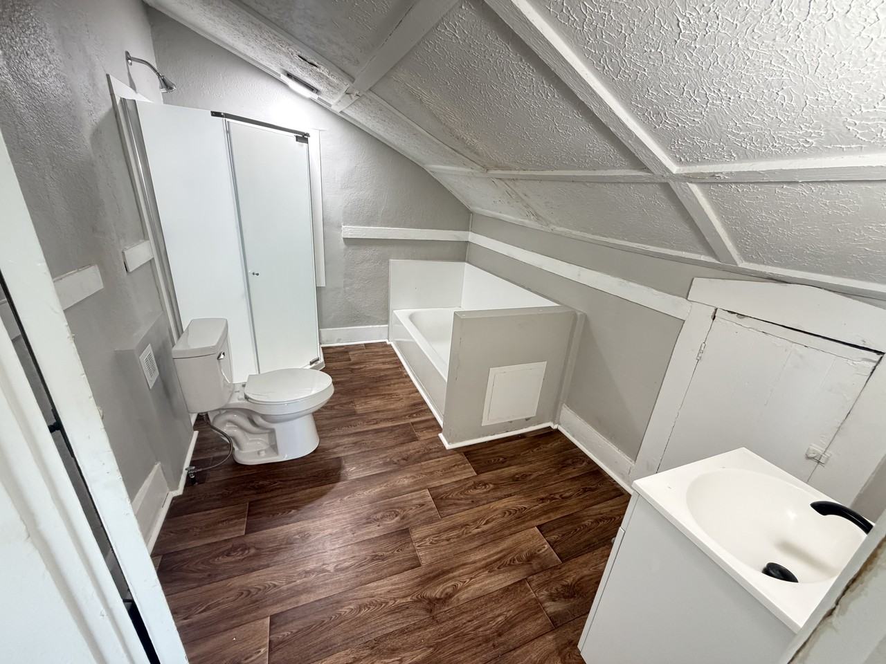 206 W Auburn Ave #206 - Photo 6 of 14