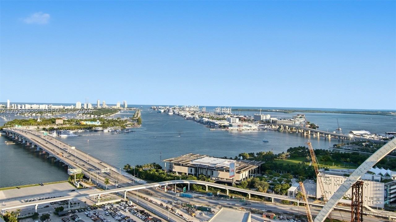 1400 Biscayne Blvd #2902
