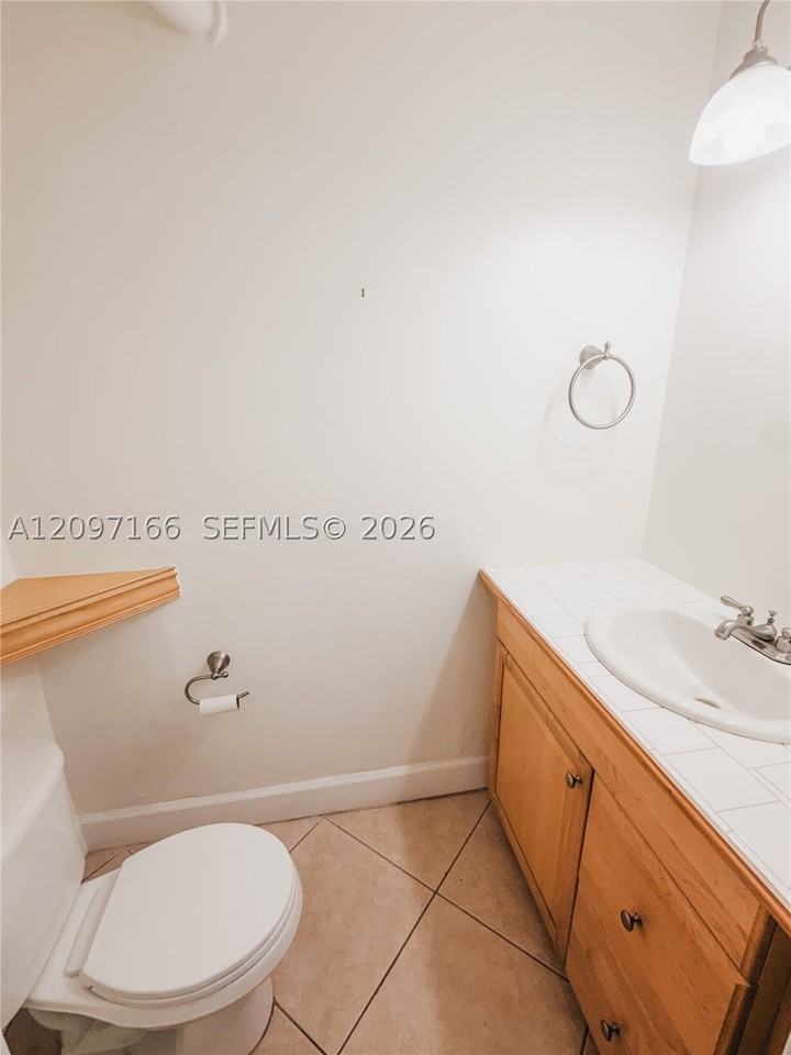 3304 Virginia St #5C - Photo 2 of 12