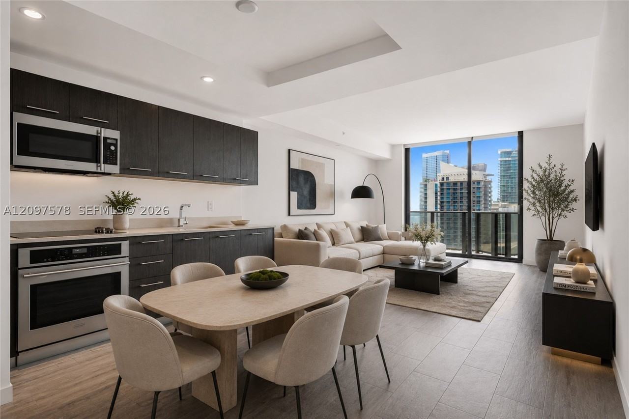 55 Sw 9th St #3504