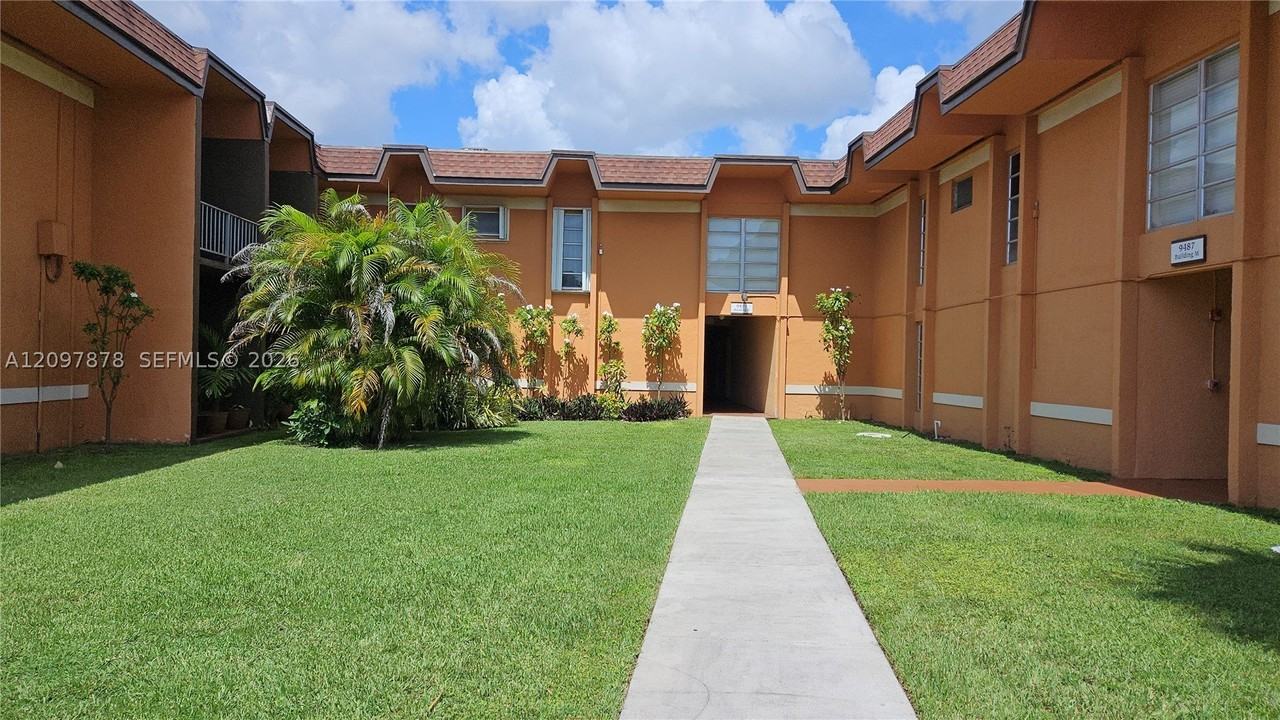 9477 Sw 76th St #O2 - Photo 7 of 9