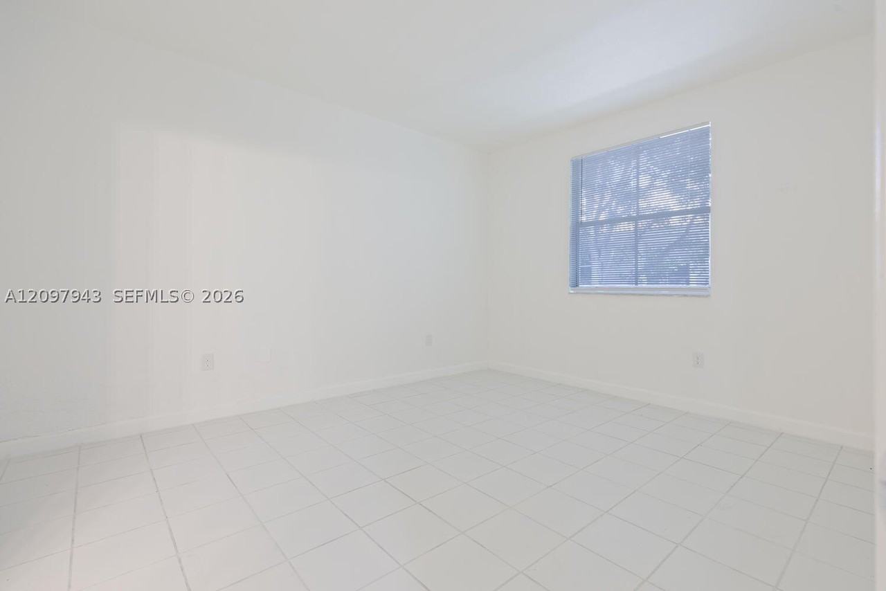 1663 Se 27th Dr #208 - Photo 6 of 11
