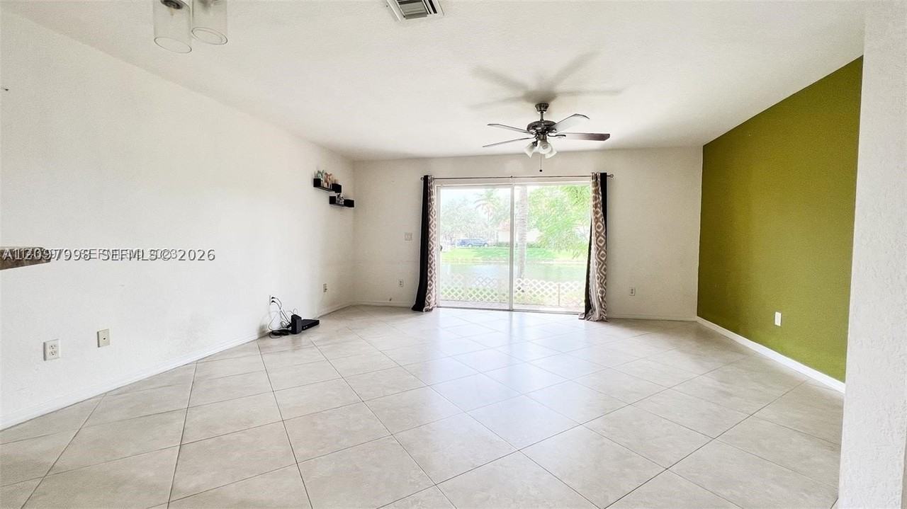 8974 Lancaster St - Photo 6 of 29