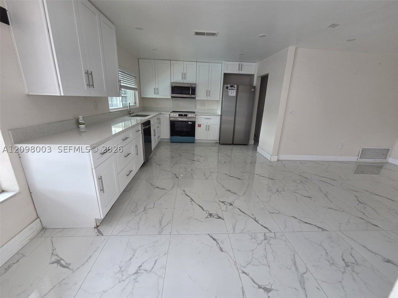 8516 Beekman Dr #0 - Photo 6 of 38
