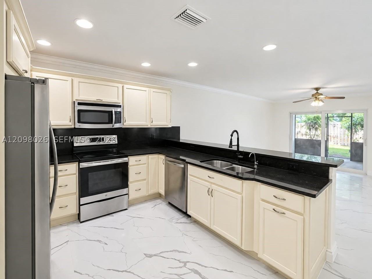 2375 Nw 123rd Ave - Photo 3 of 16