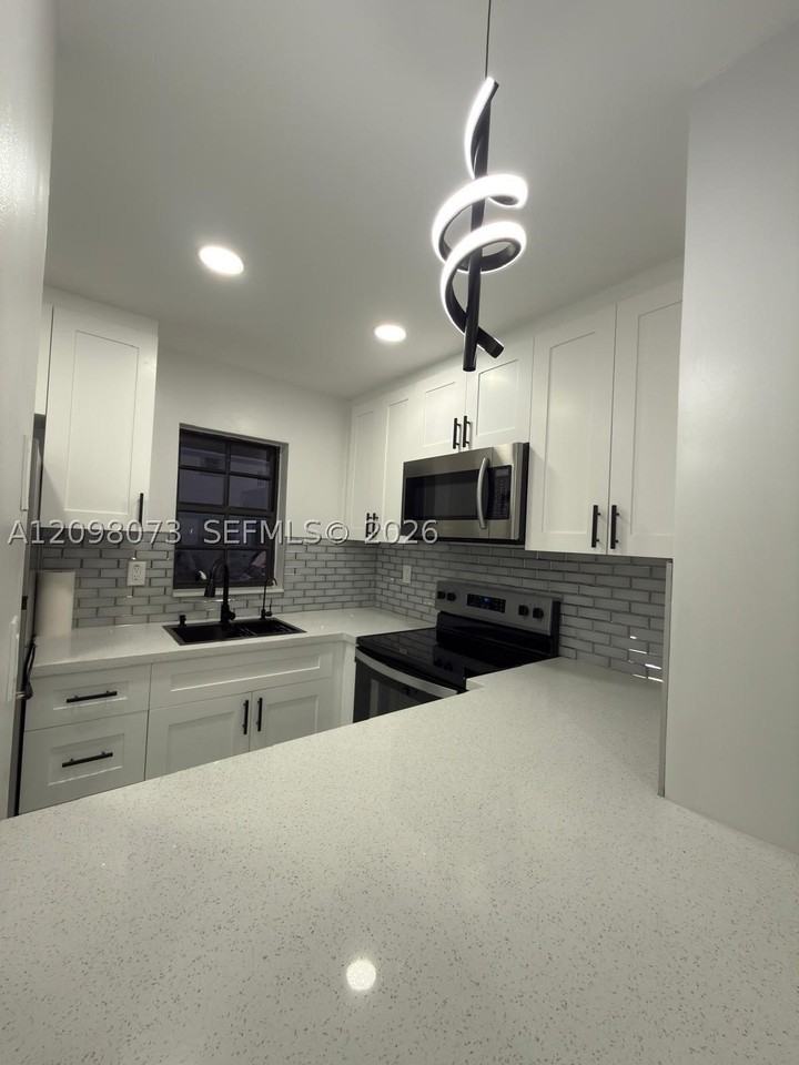11795 Sw 18th St #7-31 - Photo 7 of 20