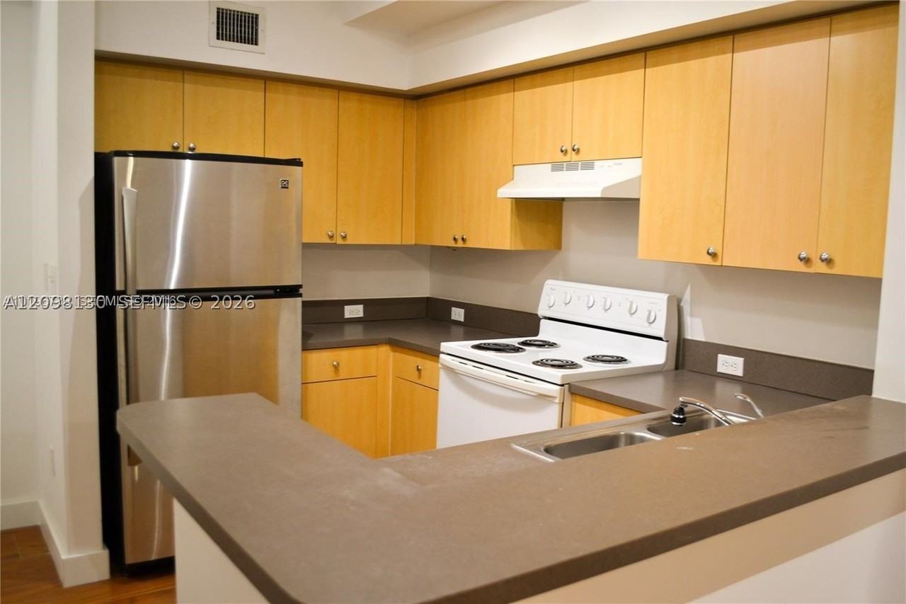 2871 Ne 185th St #201 - Photo 3 of 12