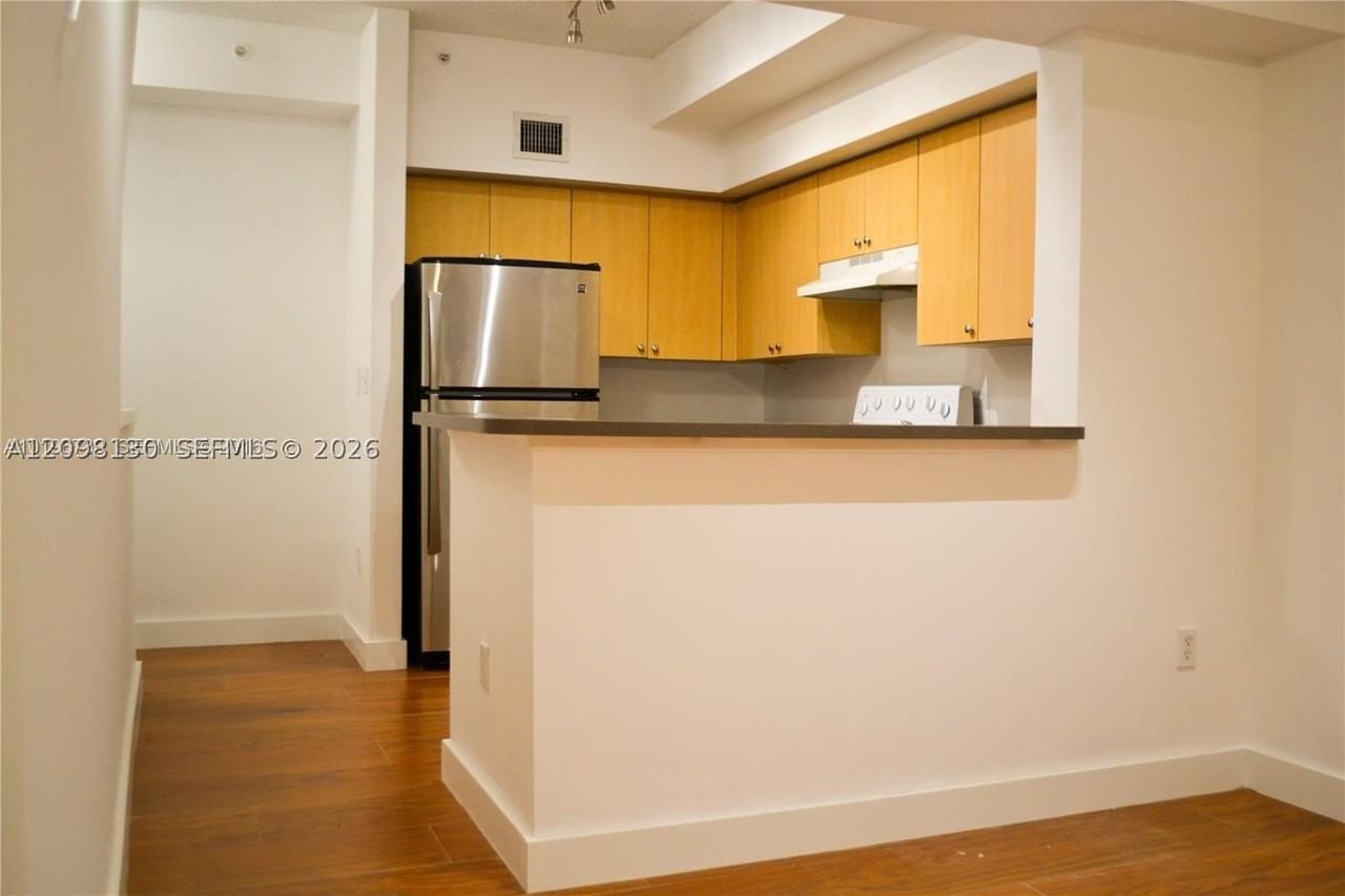 2871 Ne 185th St #201 - Photo 4 of 12
