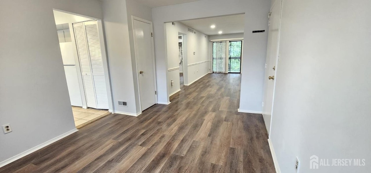 1909 Raspberry Ct - Photo 2 of 16