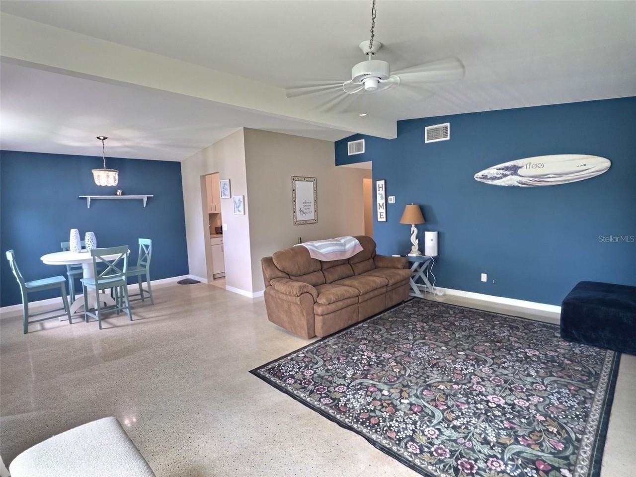 329 Glen Oak Rd - Photo 6 of 18