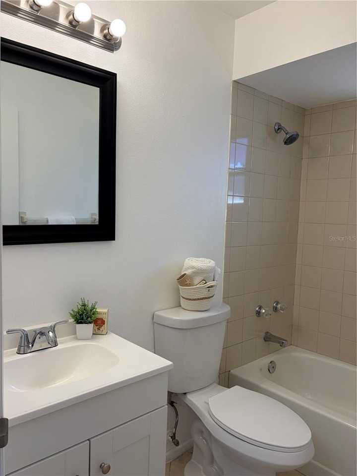 1926 11th St W - Photo 7 of 21