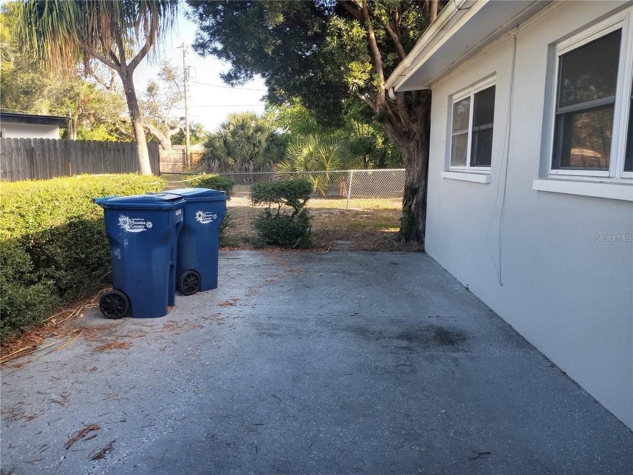 6519 Case Ave - Photo 4 of 5