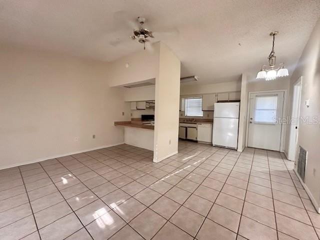 32801 Lake Square Ct #2 - Photo 4 of 8