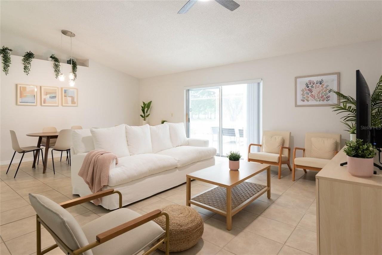 1085 Indian Ridge Trl E - Photo 7 of 26
