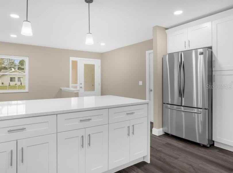 1560 Guinevere Dr - Photo 7 of 26