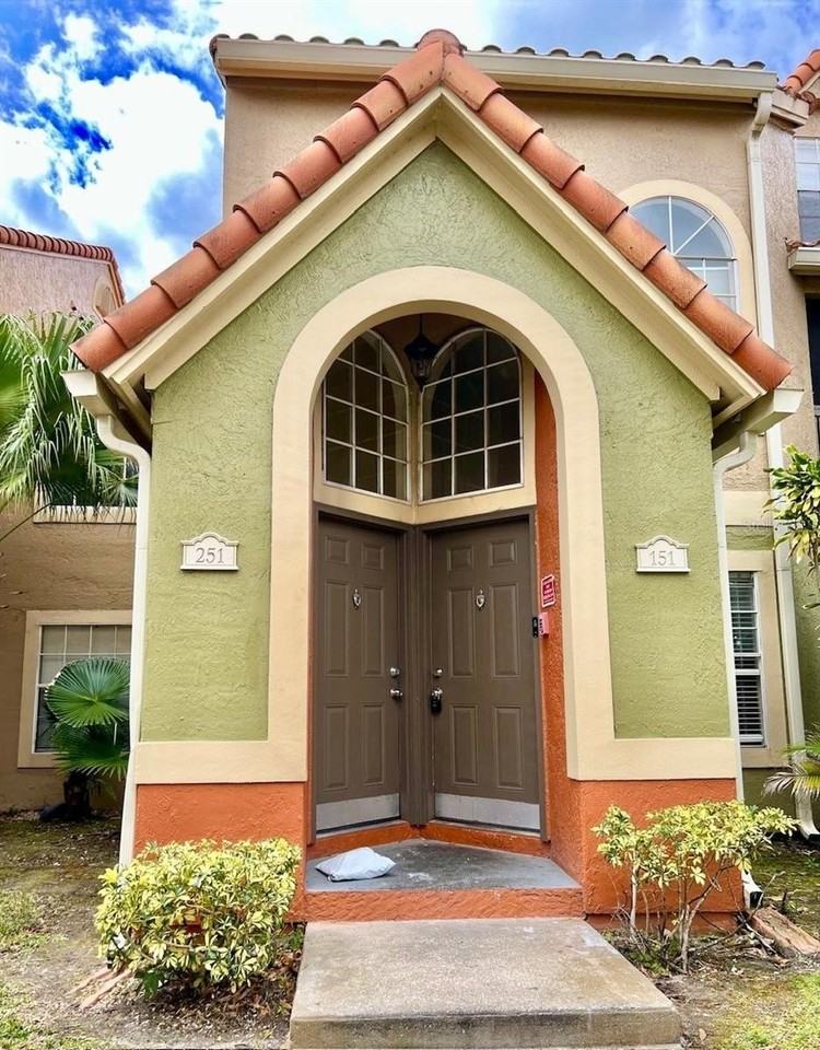 401 Fountainhead Cir #151
