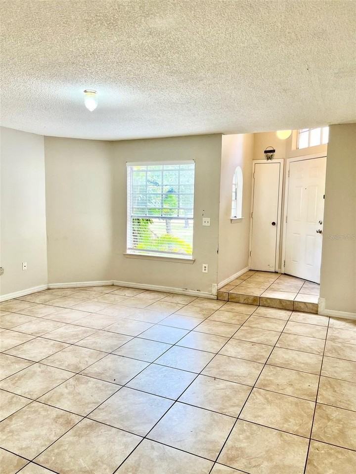 401 Fountainhead Cir #151 - Photo 4 of 25