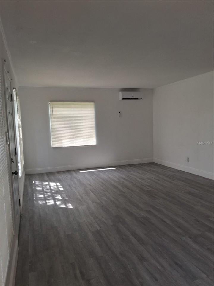7206 Mandarin Dr - Photo 4 of 14