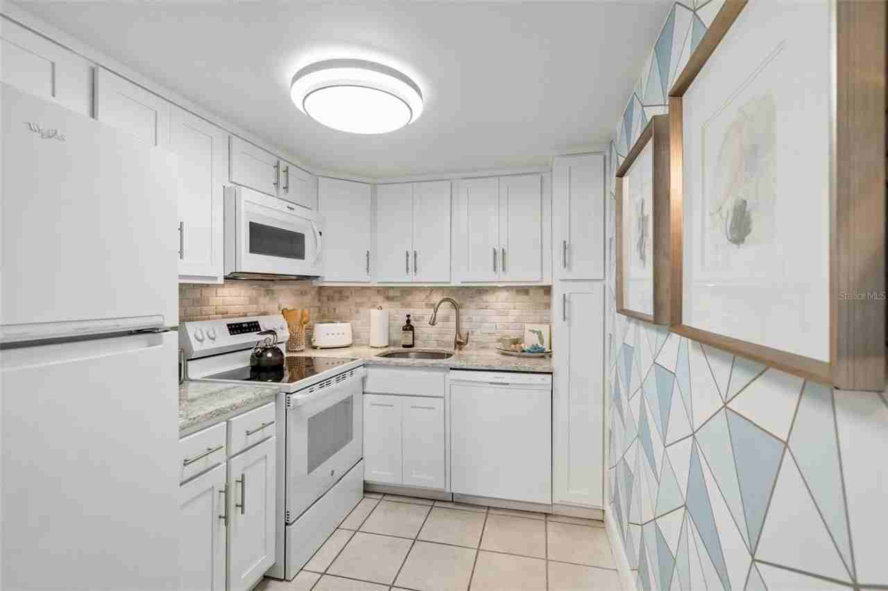 4015 Bayshore Blvd #7D - Photo 4 of 30