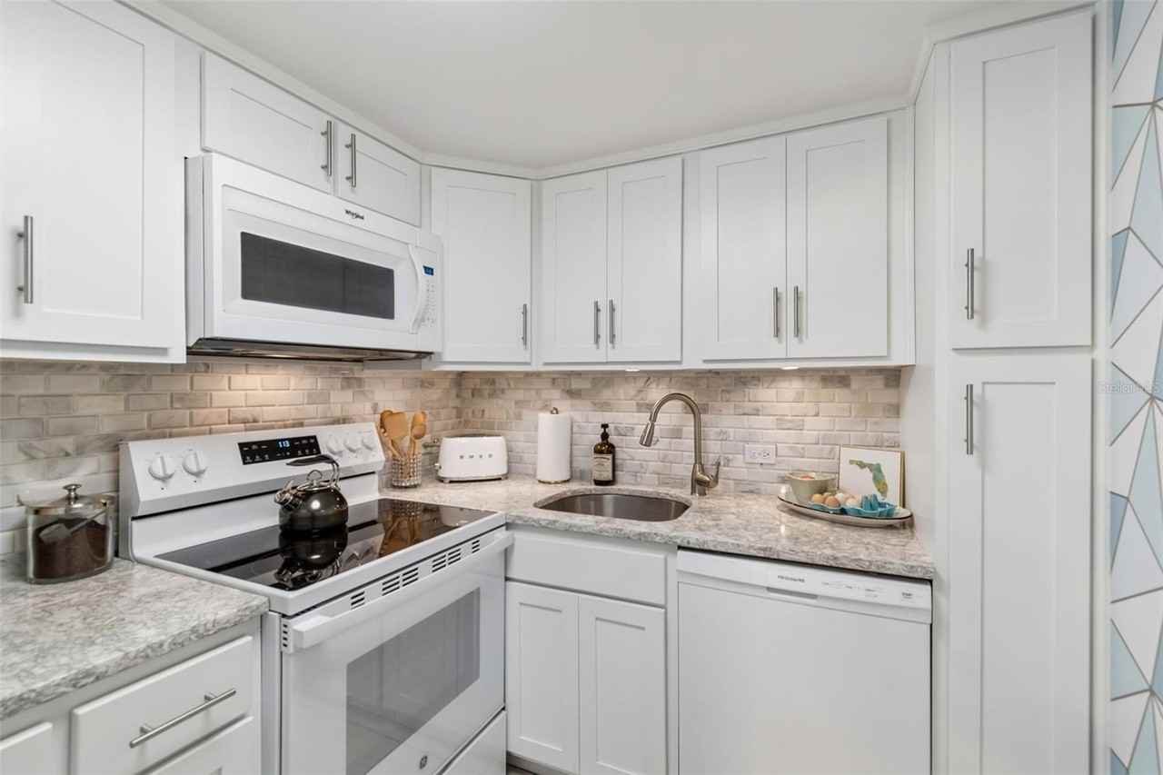 4015 Bayshore Blvd #7D - Photo 5 of 30