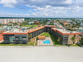 featured image of 17580 Gulf Blvd #307